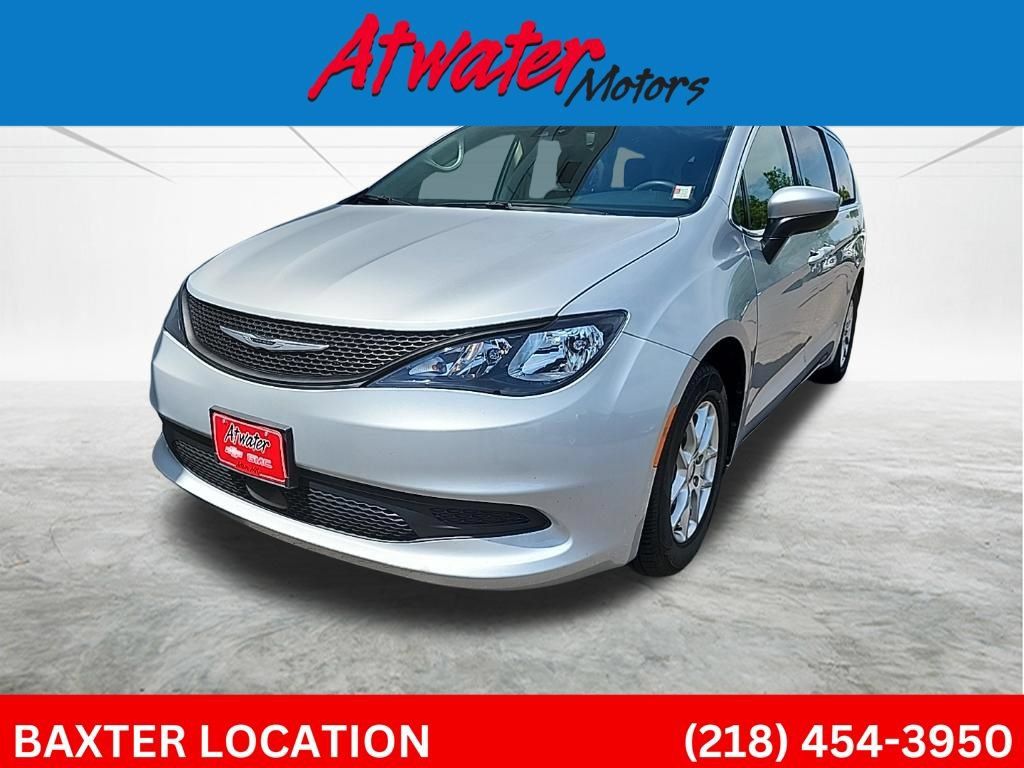 Used 2023 Chrysler Voyager LX FWD image 1