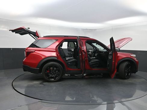 Used 2022 Ford Explorer ST w/ Equipment Group 401A AWD/4WD image 37