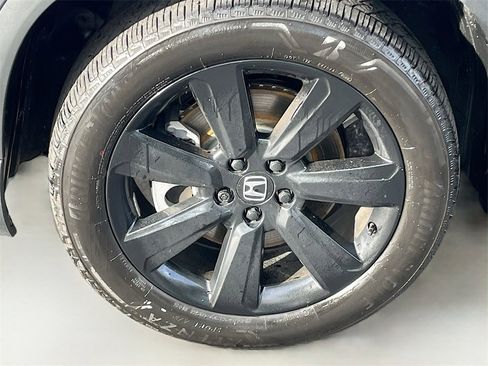 Used 2025 Honda Pilot Black Edition image 34
