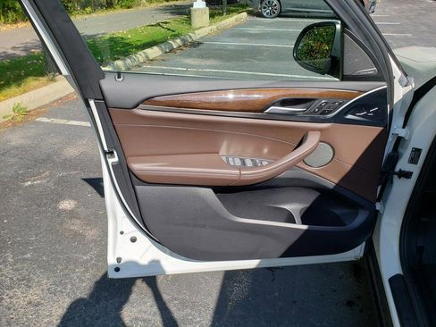 Used 2023 BMW X3 xDrive30i w/ Premium Package image 10