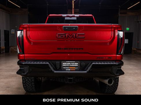 Used 2025 GMC Sierra 2500 AT4X AWD/4WD image 8