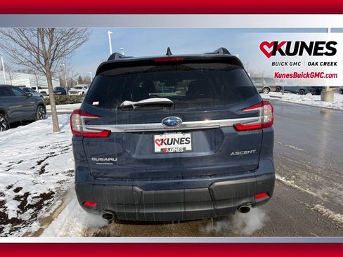 Used 2024 Subaru Ascent Premium w/ Convenience Package image 7