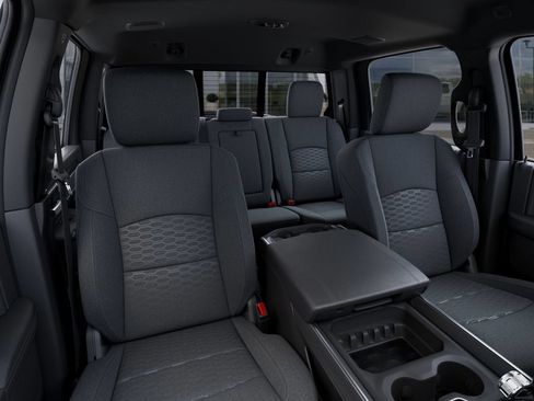 New 2026 RAM 2500 Big Horn AWD/4WD image 21