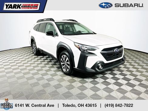 Used 2025 Subaru Outback Premium w/ Popular Package #1A image 1