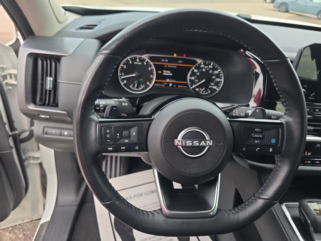 Certified 2024 Nissan Pathfinder SL w/ SL Premium Package AWD/4WD image 14