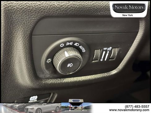 Used 2022 Jeep Grand Cherokee L Limited image 16