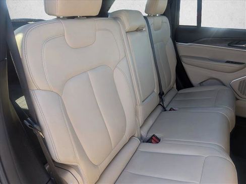 Used 2024 Jeep Grand Cherokee Limited 4xe image 19