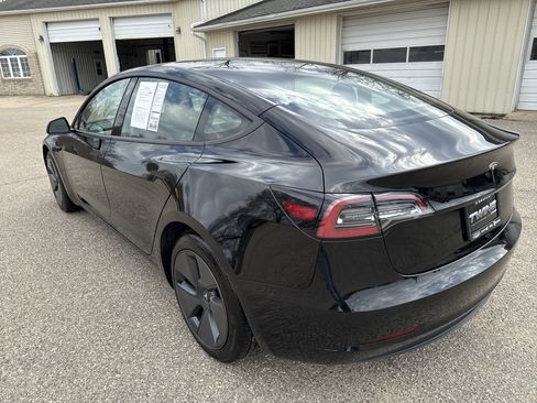 Used 2023 Tesla Model 3 Standard Range image 8