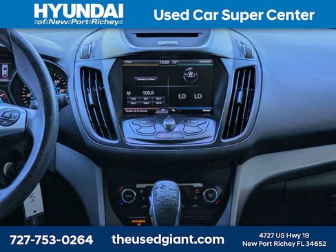 Used 2015 Ford Escape SE w/ Equipment Group 201A FWD image 20