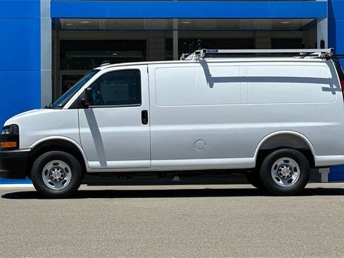 New 2025 Chevrolet Express 2500 w/ Driver Convenience Package image 9