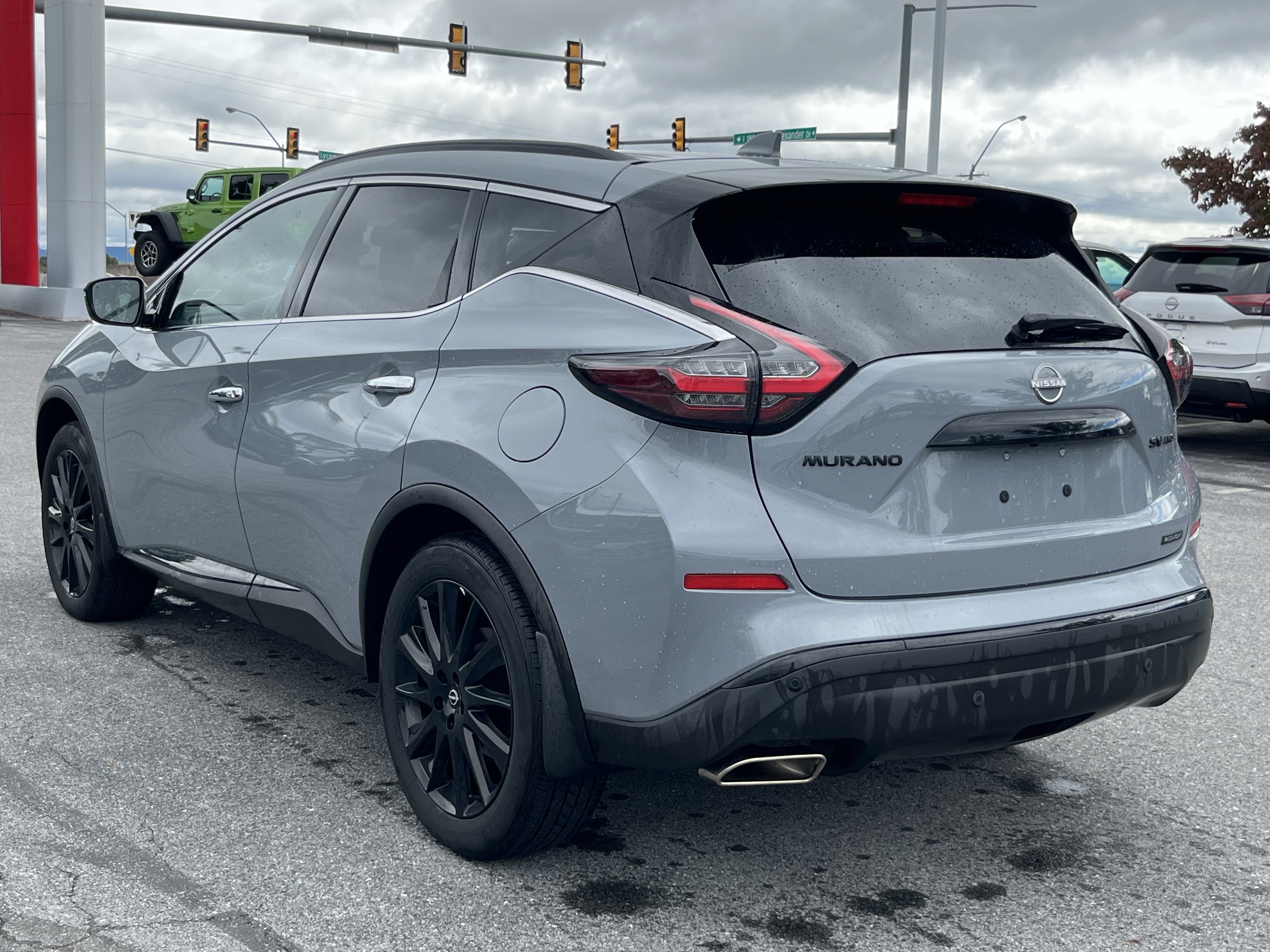 Used 2024 Nissan Murano SV w/ SV Midnight Edition Package AWD/4WD image 8