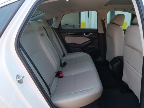 Used 2024 Honda Civic Touring image 12