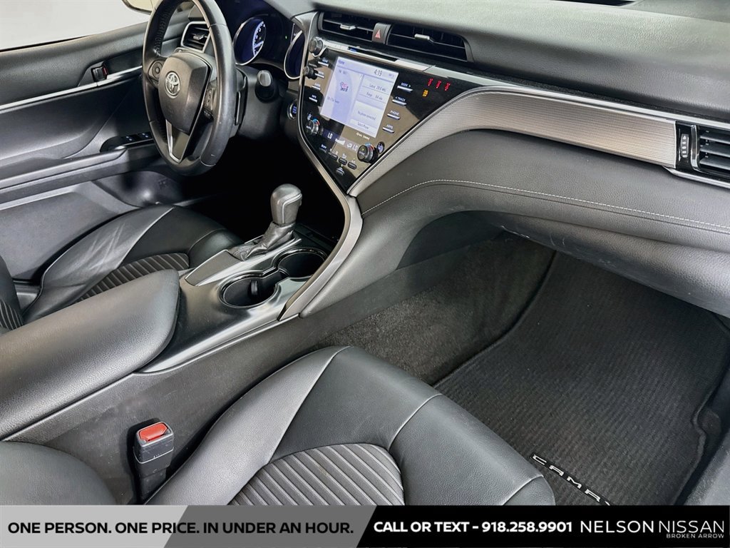 Used 2018 Toyota Camry SE w/ Audio Package FWD image 27
