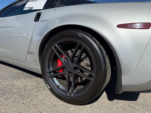 Used 2007 Chevrolet Corvette Z06 w/ Preferred Equipment Group image 12