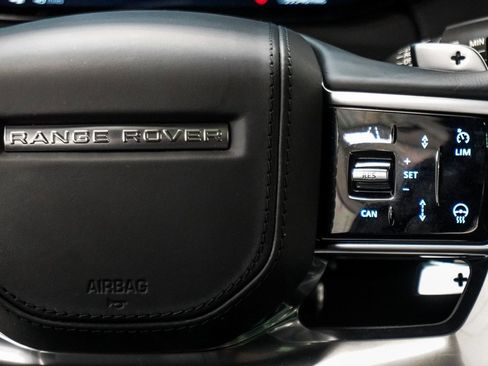 Used 2023 Land Rover Range Rover SE image 31