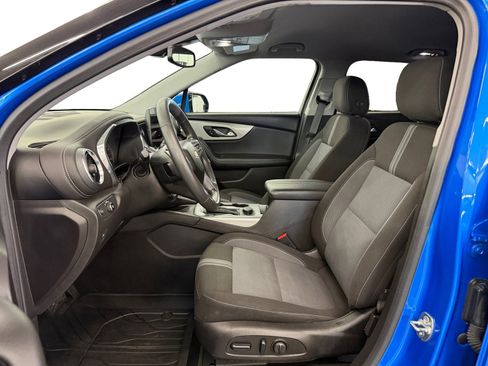 Used 2024 Chevrolet Blazer LT w/ Convenience Package FWD image 9