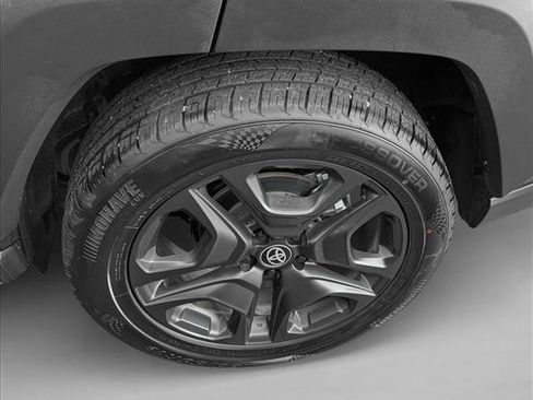 Used 2024 Toyota RAV4 Adventure image 9