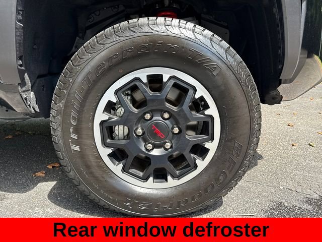 Used 2025 Toyota Tacoma TRD Off-Road AWD/4WD image 16