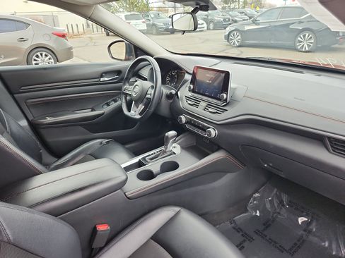 Used 2020 Nissan Altima 2.5 SR FWD image 19