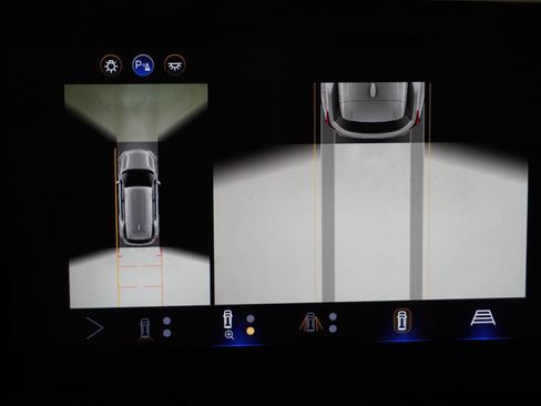 New 2026 Chevrolet Equinox RS w/ Convenience Package III FWD image 33