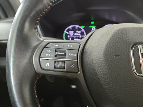 Used 2025 Honda CR-V Sport image 16
