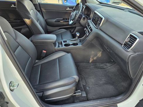 Used 2022 Kia Sportage EX AWD/4WD image 14