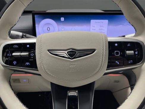 Used 2025 Genesis GV80 3.5T Prestige image 18