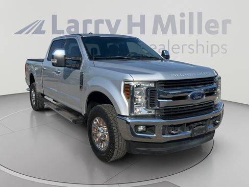Used 2018 Ford F250 XLT w/ XLT Premium Package AWD/4WD image 7