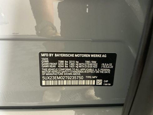 Used 2026 BMW X7 xDrive40i w/ M Sport Package AWD/4WD image 34