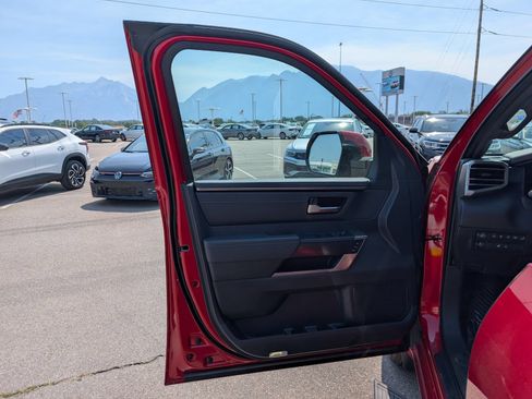 Used 2026 Toyota Sequoia Platinum AWD/4WD image 12