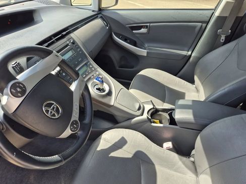 Used 2011 Toyota Prius Four image 22