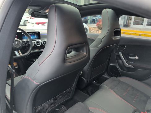 Used 2024 Mercedes-Benz CLA 250 image 18