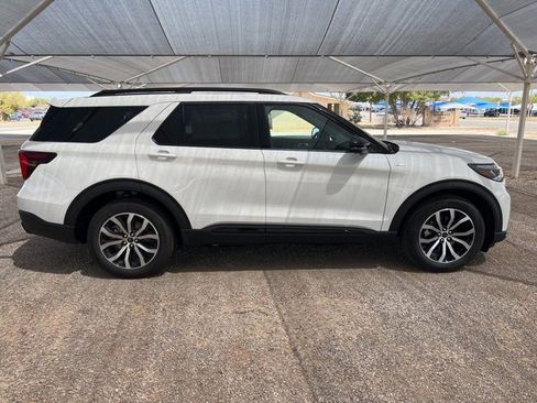New 2025 Ford Explorer ST-Line w/ Premium Package image 9