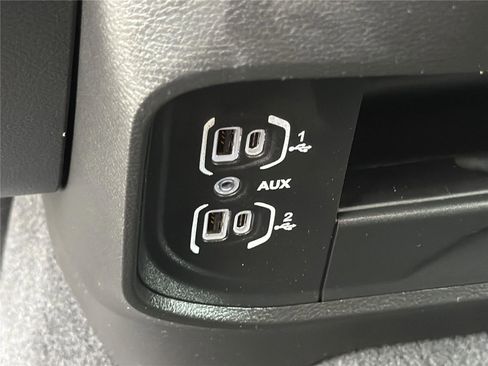 Used 2026 RAM 2500 Big Horn AWD/4WD image 31