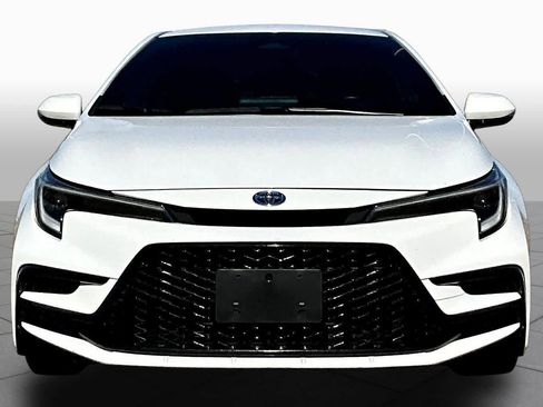 Used 2024 Toyota Corolla SE image 4
