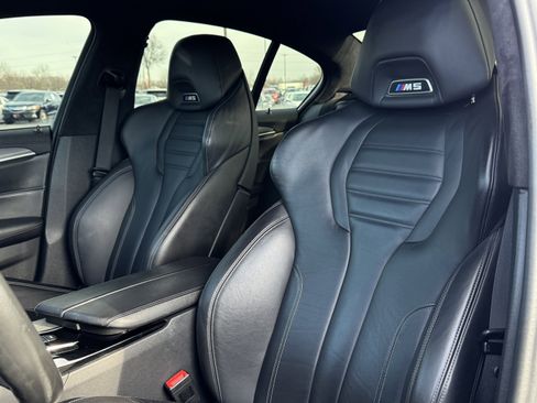 Used 2020 BMW M5 image 11