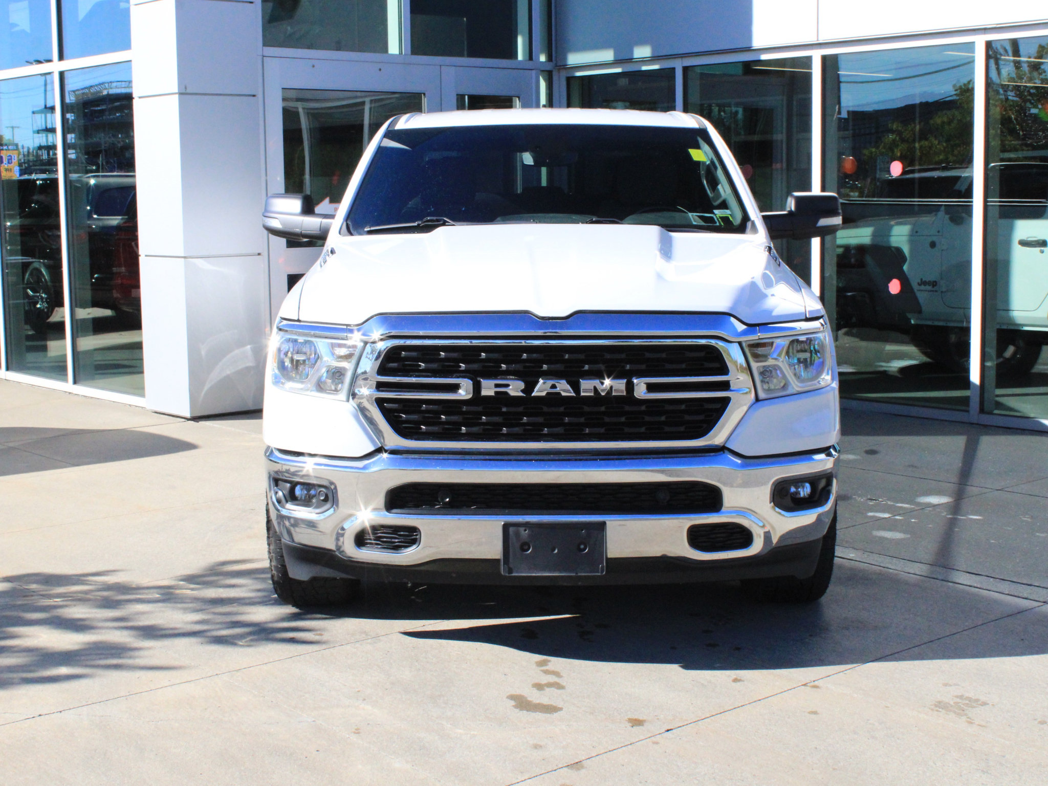 Used 2022 RAM 1500 Big Horn AWD/4WD image 2