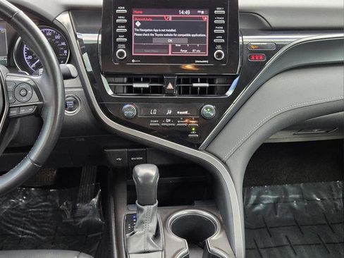 Used 2021 Toyota Camry SE w/ Convenience Package image 23