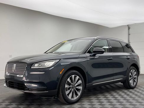 Used 2022 Lincoln Corsair Reserve w/ Equipment Group 201A FWD image 2