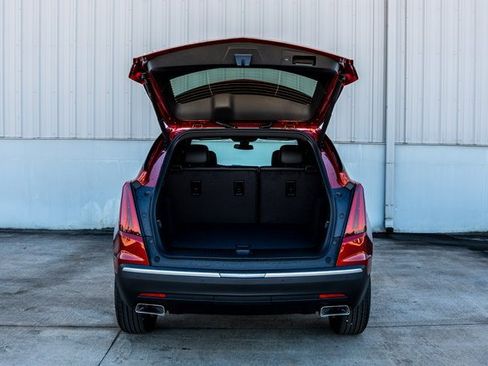 New 2026 Cadillac XT5 Luxury image 14