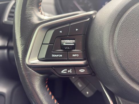 Used 2018 Subaru Crosstrek 2.0i Premium w/ Eyesight System image 24