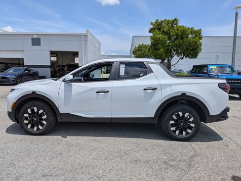 Used 2025 Hyundai Santa Cruz SE FWD image 7
