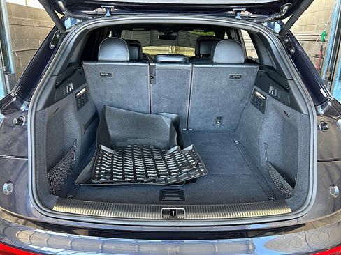 Used 2019 Audi SQ5 Prestige AWD/4WD image 27