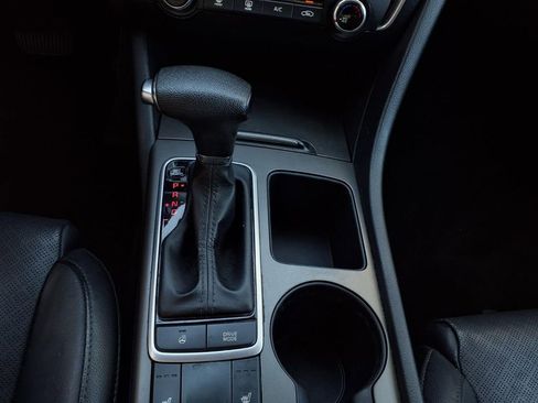 Used 2020 Kia Optima SE FWD image 10