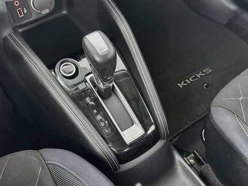 Used 2018 Nissan Kicks S FWD image 20