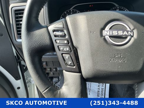Used 2024 Nissan Frontier SV w/ SV Convenience Package AWD/4WD image 19