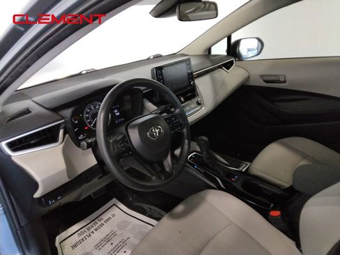 Used 2022 Toyota Corolla LE image 26