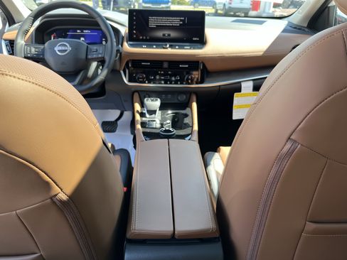 New 2026 Nissan Rogue Platinum w/ Platinum Premium Package image 17