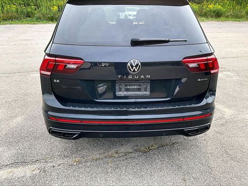 Used 2024 Volkswagen Tiguan SE R-Line AWD/4WD image 10