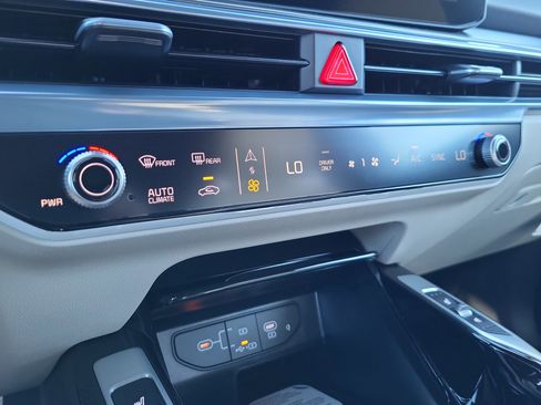 New 2026 Kia Sorento SX Prestige AWD/4WD image 19